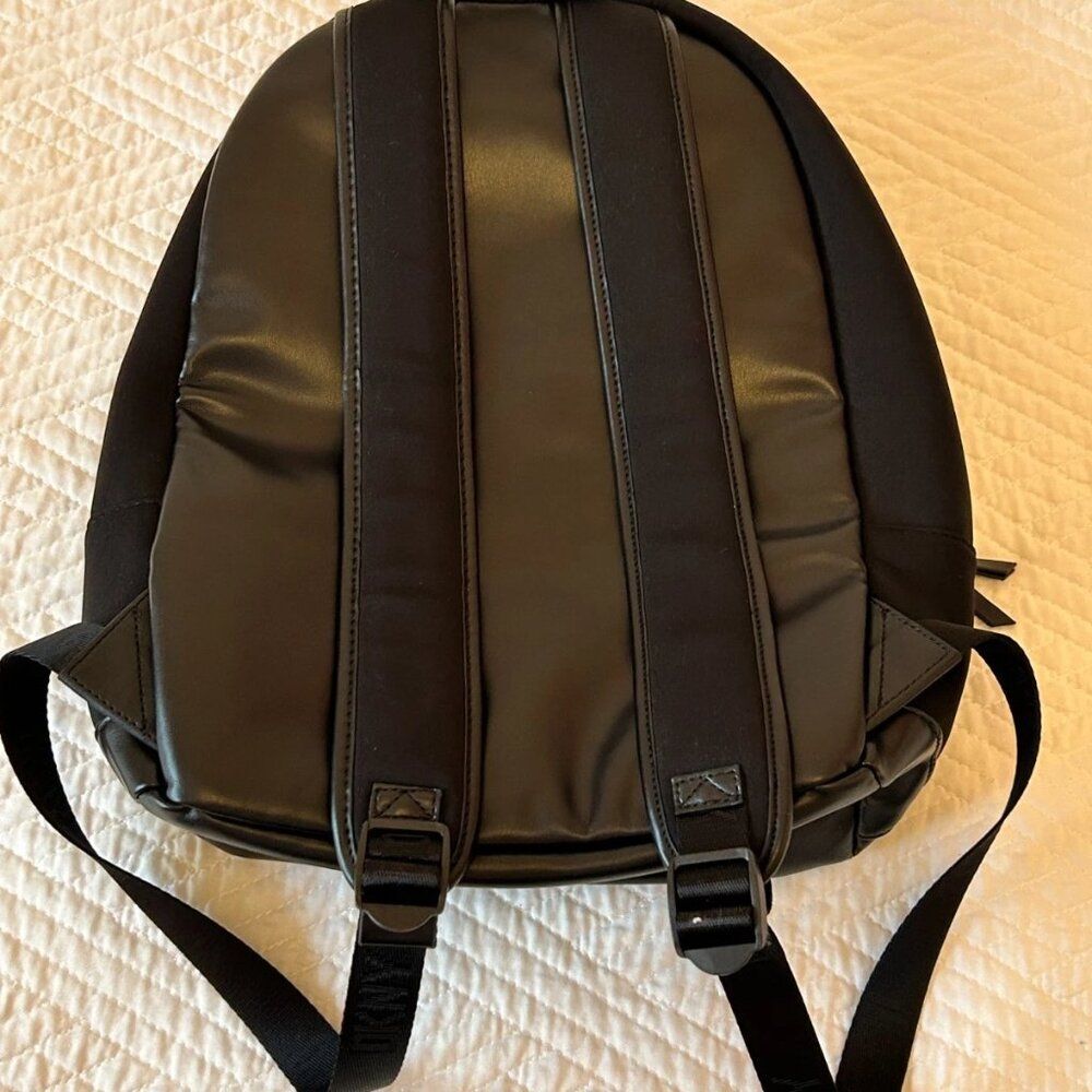 DKNY Neoprene &amp; Faux-Leather Zip-Top Backpack - New Without Tags - Picture 7 of 7